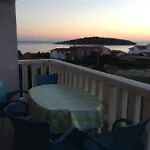 Silence Apartment