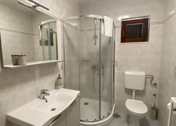 Silence شقة روغوزنيكا